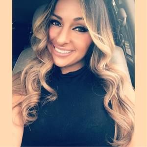 Meet your Posher, Ana